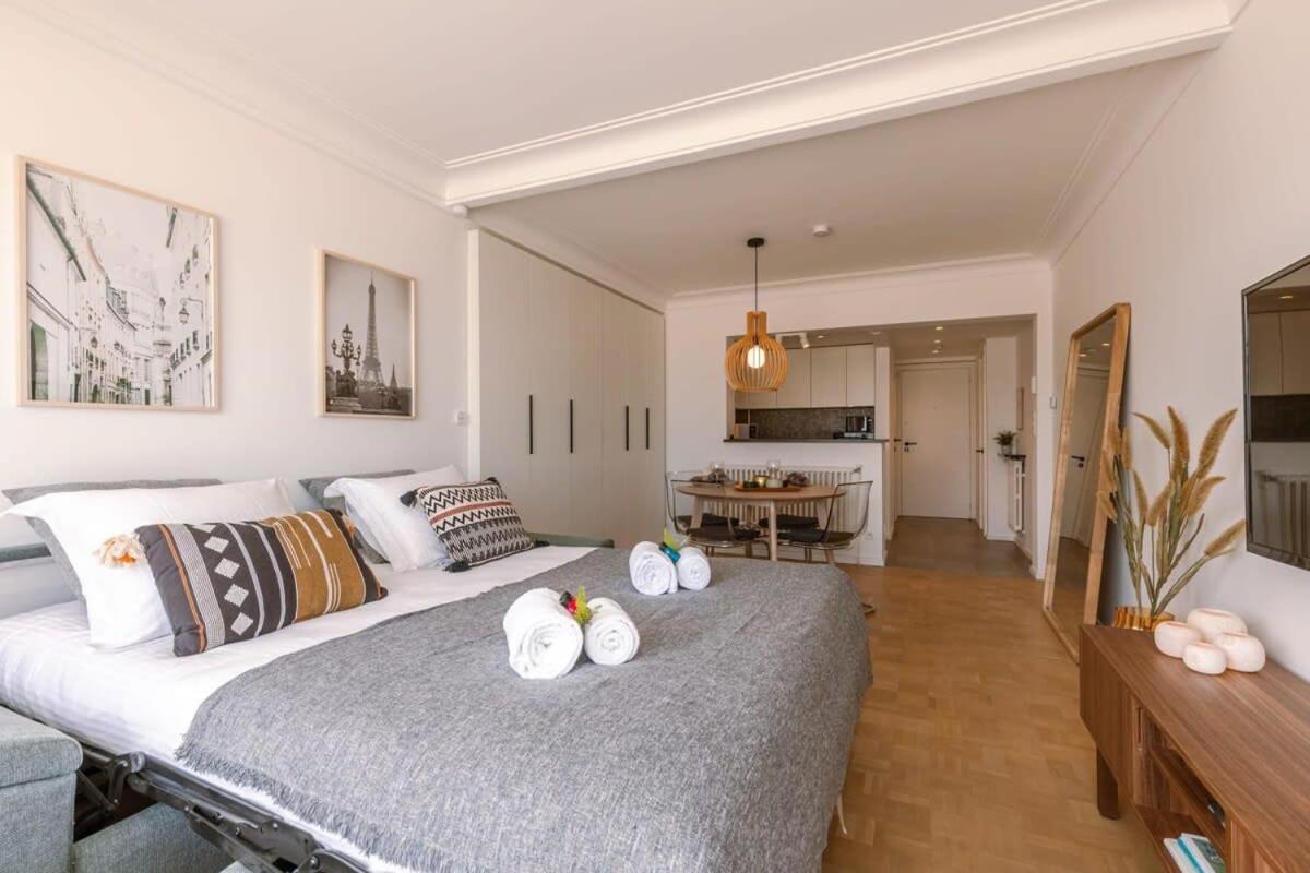 Stunning Studio With Sea-View And Terrace Apartment Кноке-Хайст Екстериор снимка